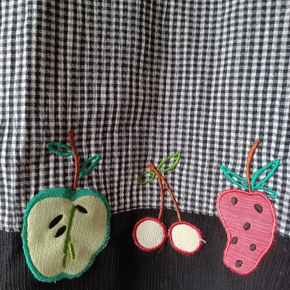 Tan Jay Gingham & Fruit Clouse - Picture 4 of 7